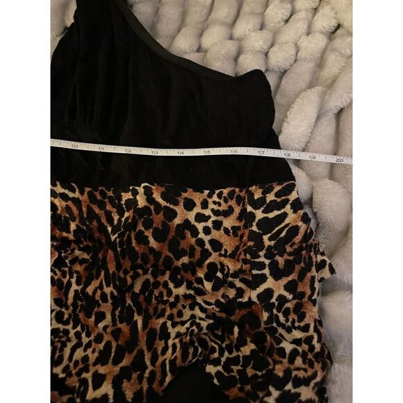 Plus sise tiered halter tank top/camisole leopard cheetah print - Picture 3 of 3